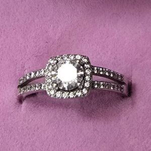 925 Sterling Silver Clear CZ‎ Square & Accents Engagement Style Band Ring